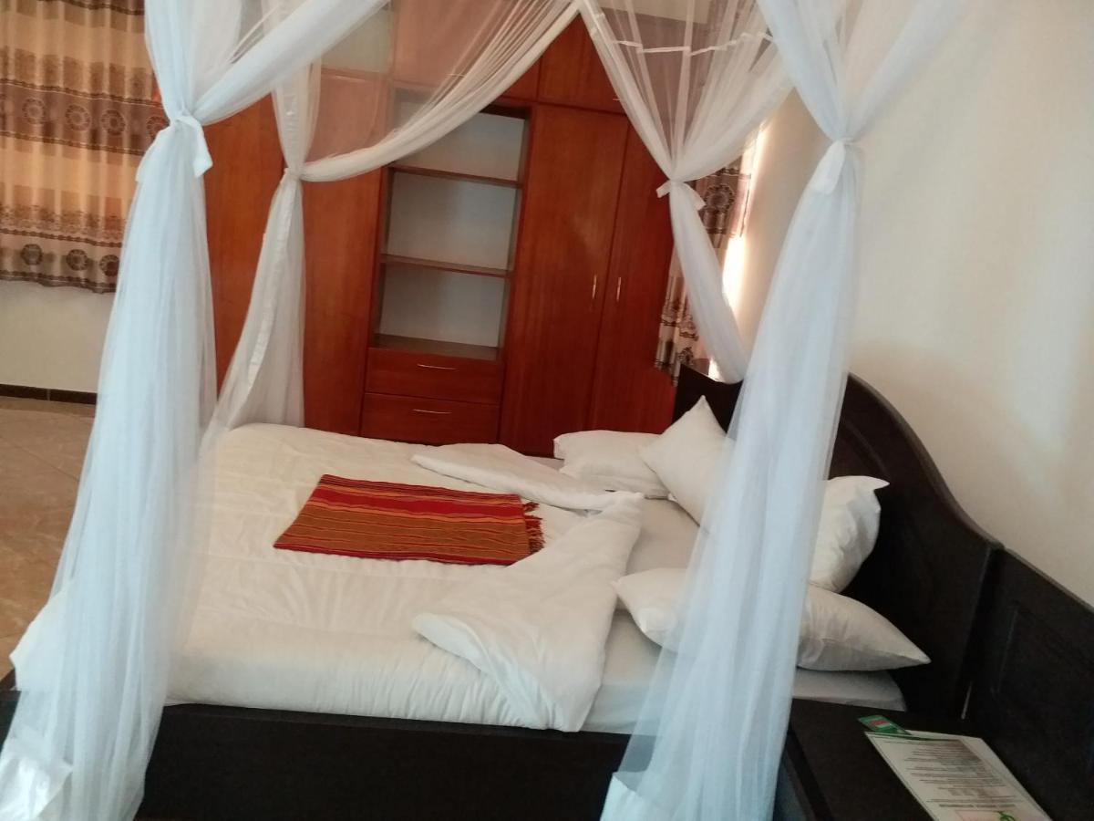 Acactus Hotel كامبالا المظهر الخارجي الصورة